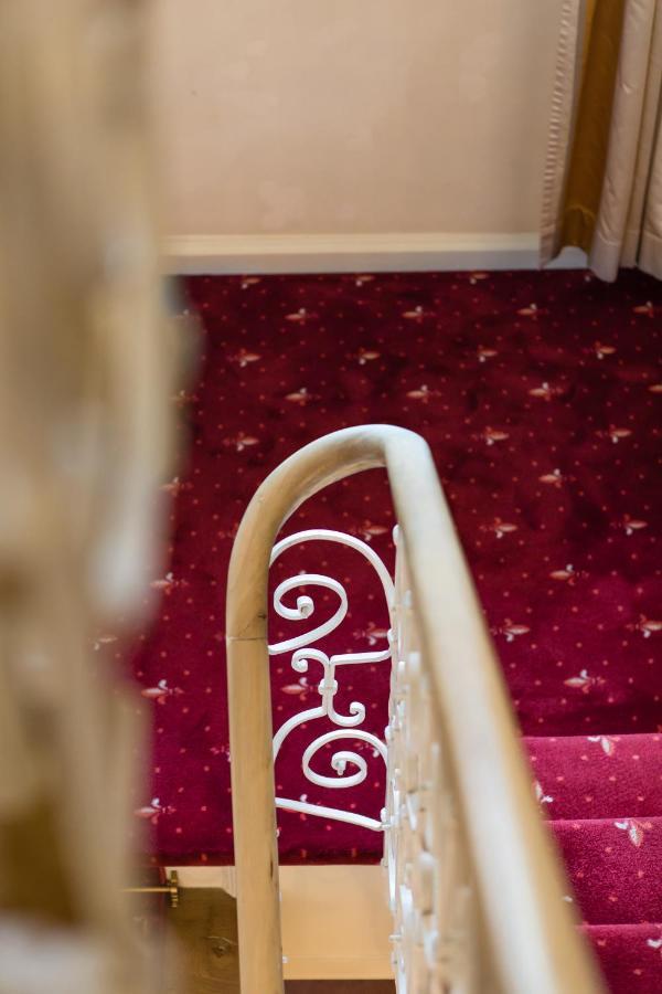 Simones Hotel Fuerstenhof 란츠후트 외부 사진