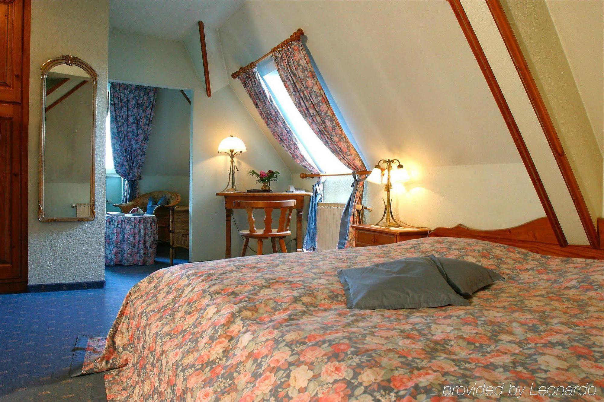Simones Hotel Fuerstenhof 란츠후트 객실 사진