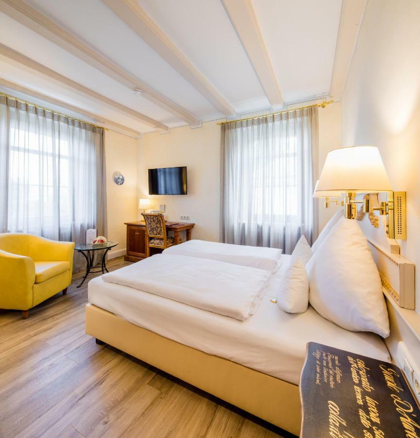 Simones Hotel Fuerstenhof 란츠후트 외부 사진