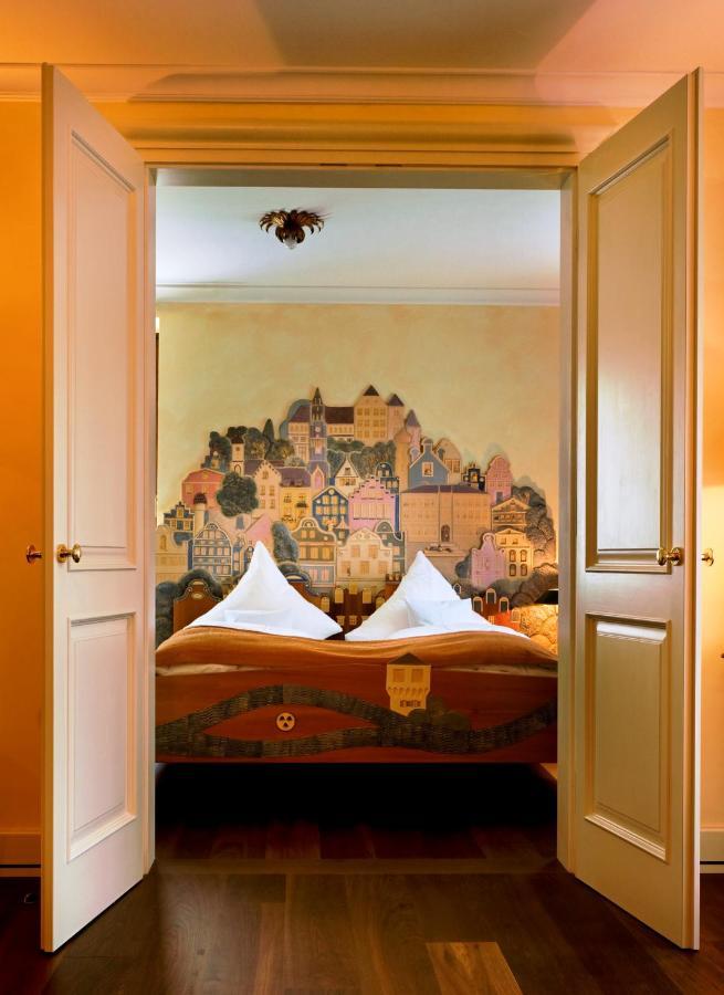 Simones Hotel Fuerstenhof 란츠후트 외부 사진