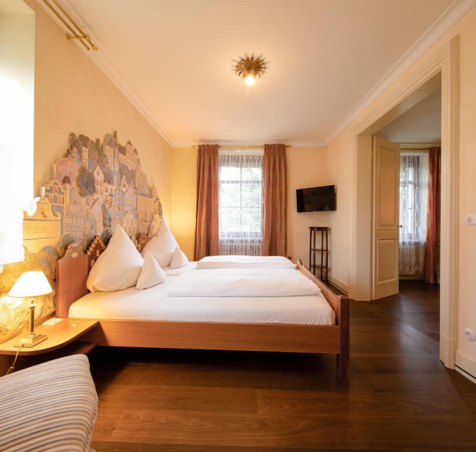 Simones Hotel Fuerstenhof 란츠후트 외부 사진